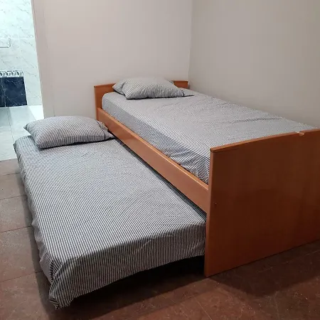펜션 Malvarrosa Calle Pavia